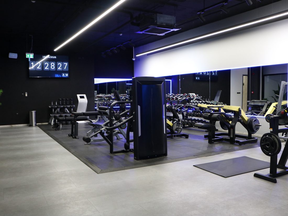 Dumbbell racks, benches and machines